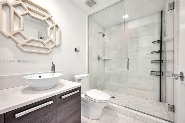 2950 NE 188th Street 303, Aventura, FL 33180