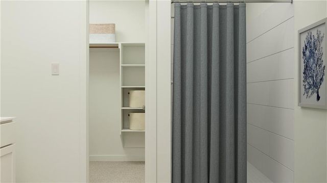 22551 W 214th Terrace, Spring Hill, KS 66083