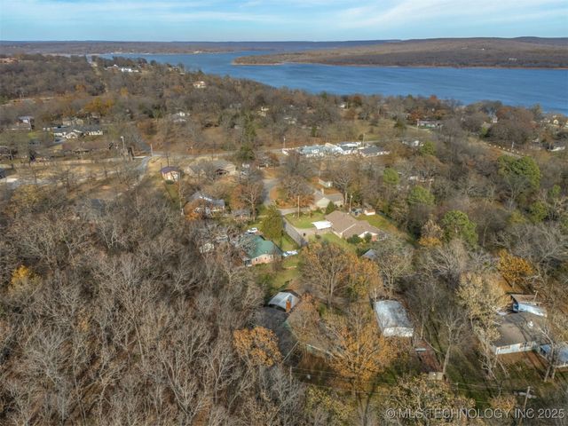 33960 Eagle Circle, Wagoner, OK 74467