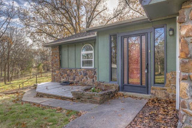 33960 Eagle Circle, Wagoner, OK 74467