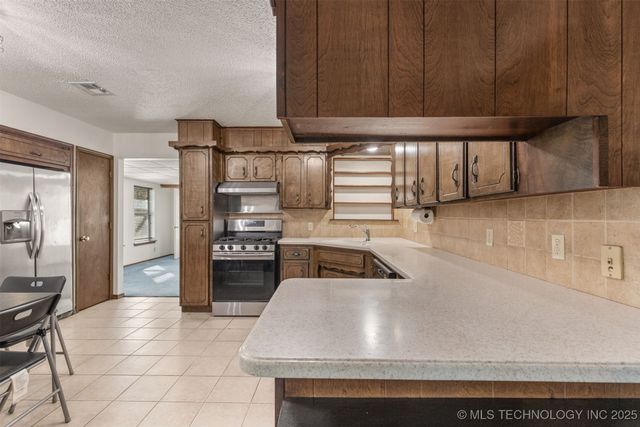 33960 Eagle Circle, Wagoner, OK 74467