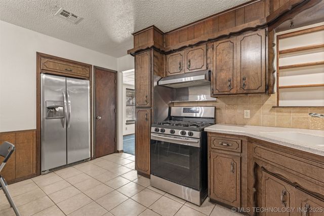 33960 Eagle Circle, Wagoner, OK 74467