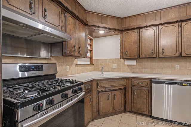 33960 Eagle Circle, Wagoner, OK 74467