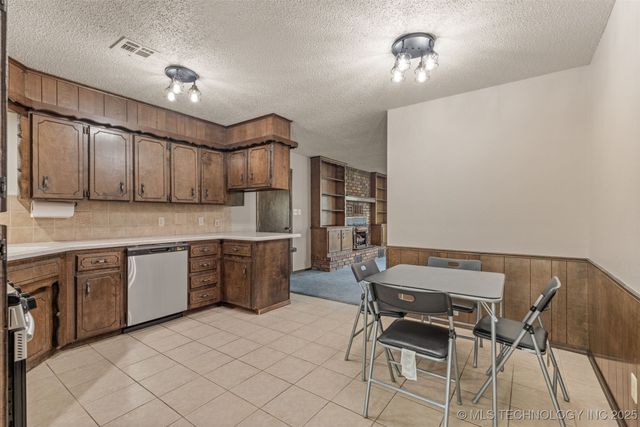 33960 Eagle Circle, Wagoner, OK 74467