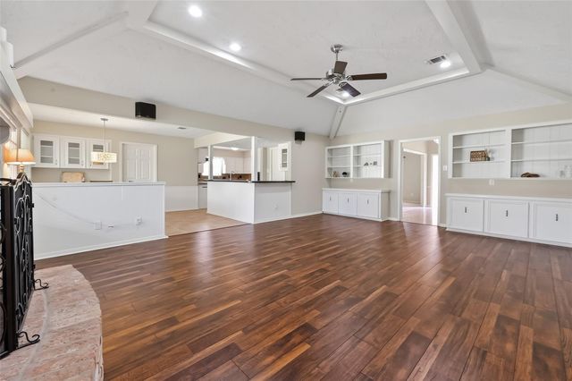 2026 Point Clear Court, Missouri City, TX 77459