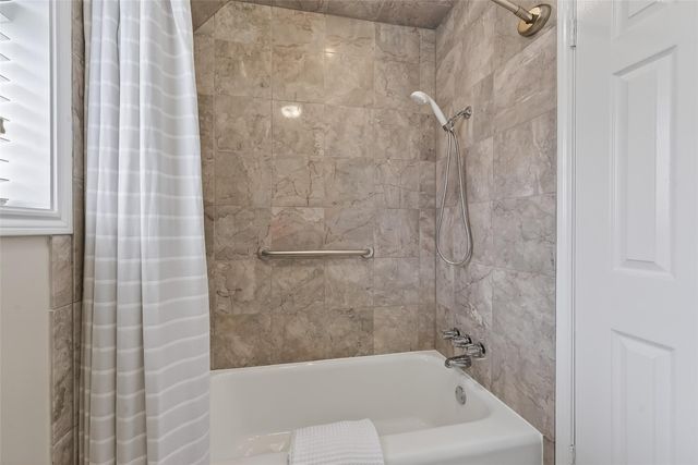 2026 Point Clear Court, Missouri City, TX 77459