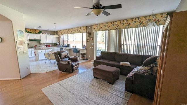 1418 Woodhaven Drive, Oceanside, CA 92056