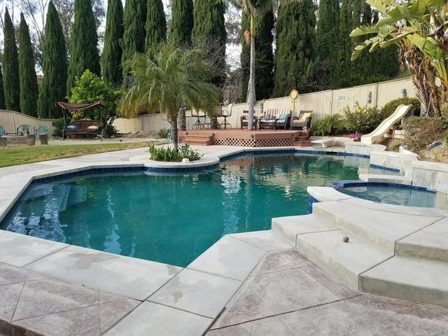1418 Woodhaven Drive, Oceanside, CA 92056