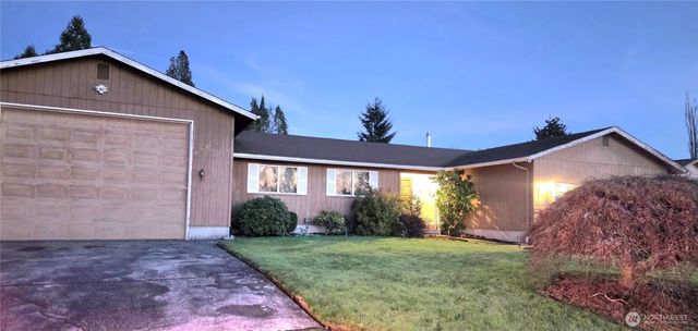 180 Scenic View Dr, Longview, WA 98632