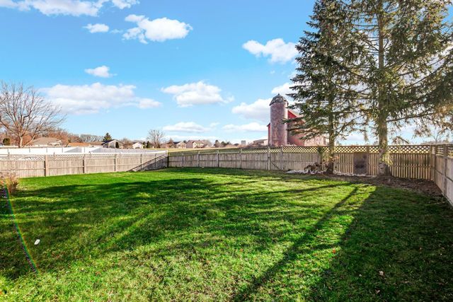 5027 Teal Terrace, Schererville, IN 46375