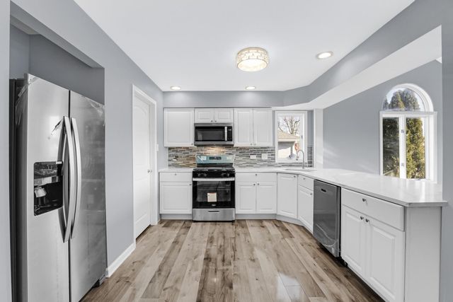 5027 Teal Terrace, Schererville, IN 46375