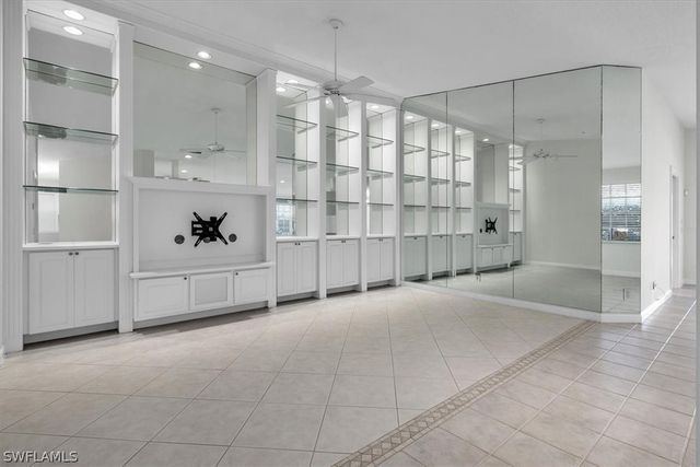 5065 Ventura CT, Naples, FL 34109