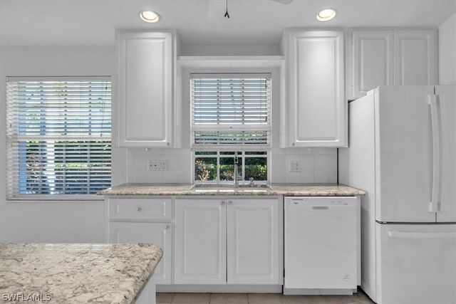 5065 Ventura CT, Naples, FL 34109