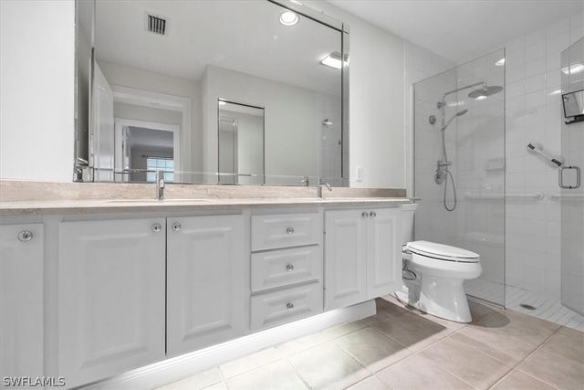 5065 Ventura CT, Naples, FL 34109