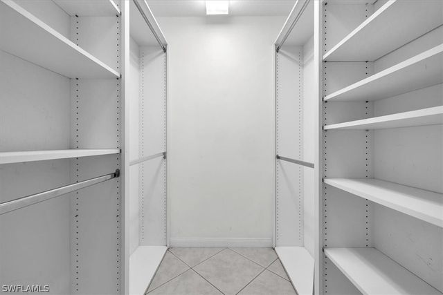 5065 Ventura CT, Naples, FL 34109