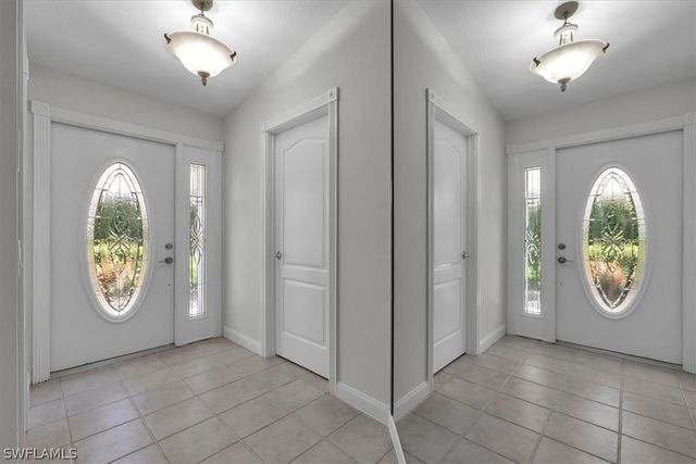 5065 Ventura CT, Naples, FL 34109