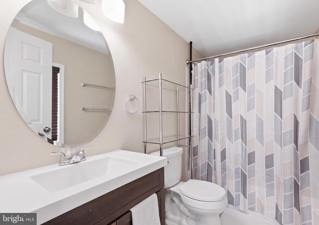601 GRAY AVE, Winchester, VA 22601