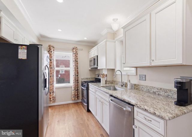 601 GRAY AVE, Winchester, VA 22601