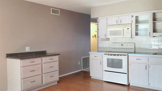 2229 AMERICUS BOULEVARD W 7, Clearwater, FL 33763