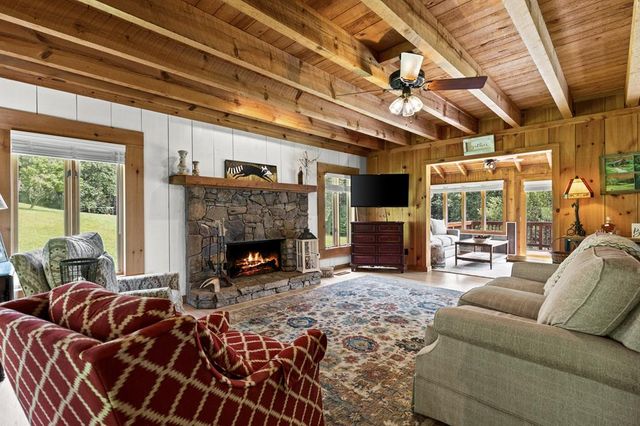 167 Halls Hidden Cove, Suches, GA 30572
