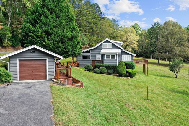 167 Halls Hidden Cove, Suches, GA 30572