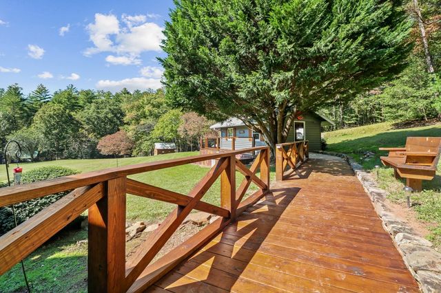 167 Halls Hidden Cove, Suches, GA 30572