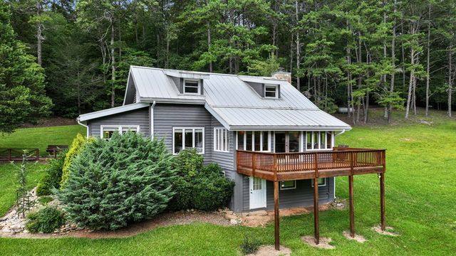167 Halls Hidden Cove, Suches, GA 30572