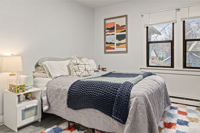 6110 8th Avenue NW, Seattle, WA 98107