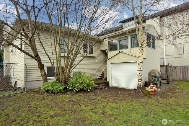 6110 8th Avenue NW, Seattle, WA 98107