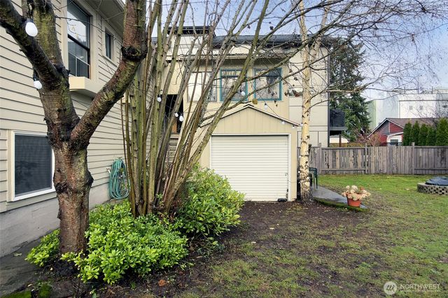 6110 8th Avenue NW, Seattle, WA 98107