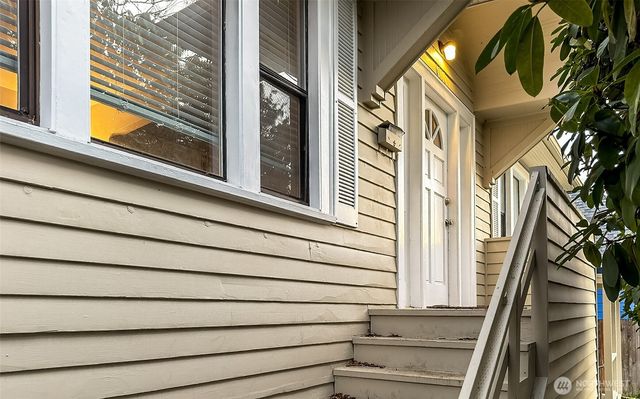 6110 8th Avenue NW, Seattle, WA 98107