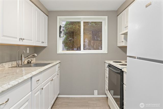 6110 8th Avenue NW, Seattle, WA 98107