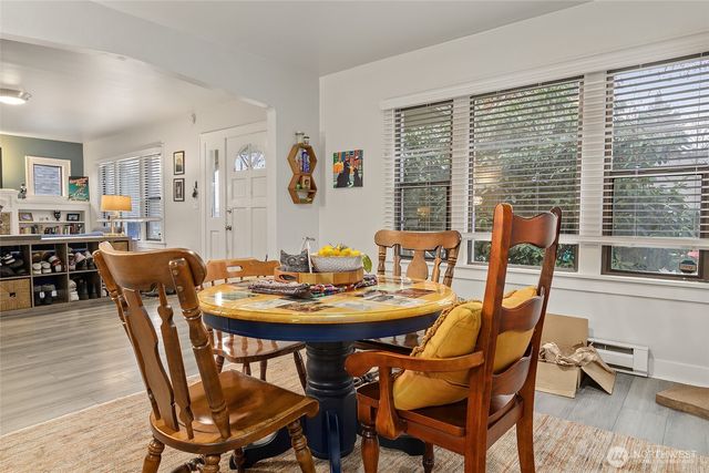6110 8th Avenue NW, Seattle, WA 98107