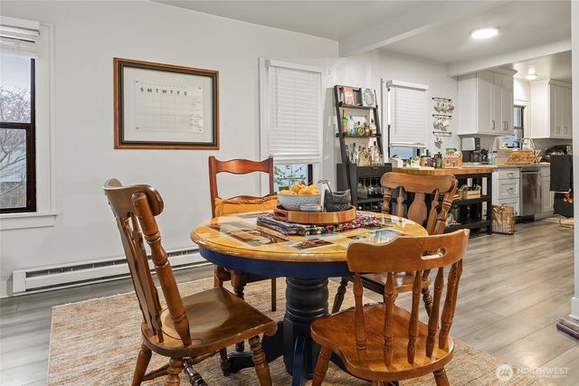 6110 8th Avenue NW, Seattle, WA 98107