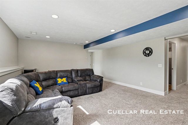 250 Ira Spring Road, Holland, MI 49423