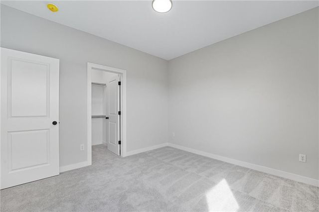 1925 SW Hightown Drive, Lee's Summit, MO 64082