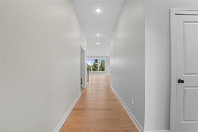 1925 SW Hightown Drive, Lee's Summit, MO 64082