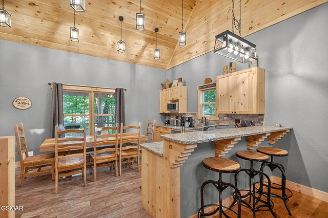 2485-2489 Waldens Creek Road, Sevierville, TN 37862