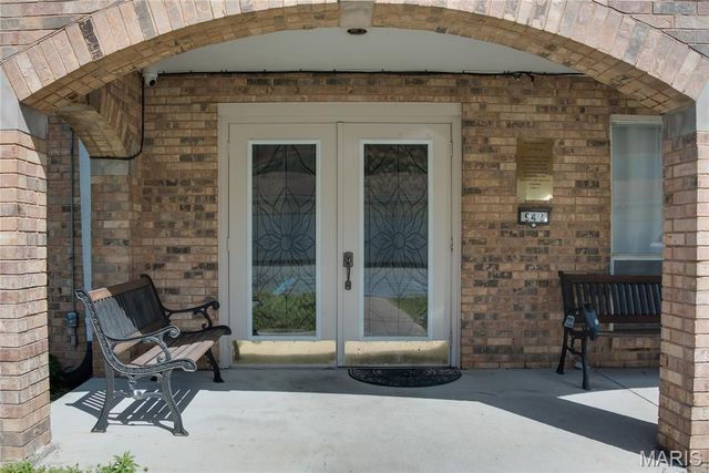 942 Guelbreth Lane 301, Creve Coeur, MO 63141