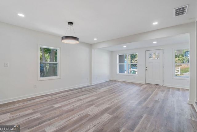 2624 NW Peyton Road, Atlanta, GA 30318