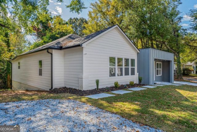 2624 NW Peyton Road, Atlanta, GA 30318