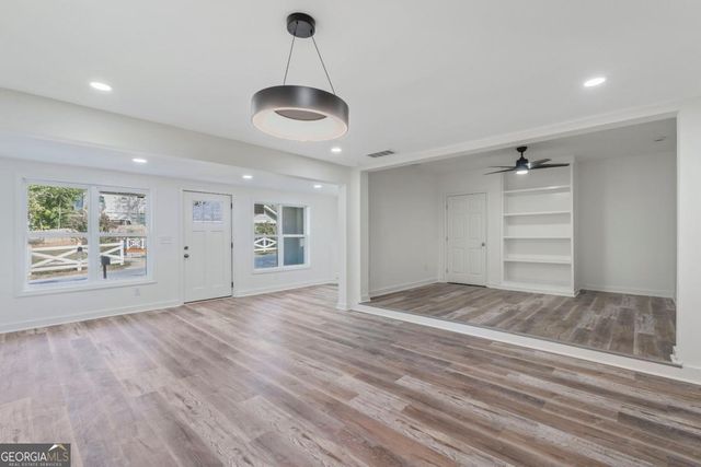 2624 NW Peyton Road, Atlanta, GA 30318