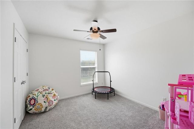 215 E Whispering Hills Boulevard, Lone Jack, MO 64070