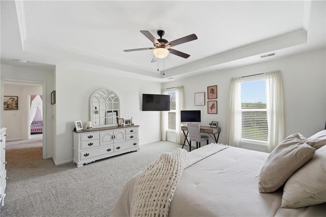 215 E Whispering Hills Boulevard, Lone Jack, MO 64070