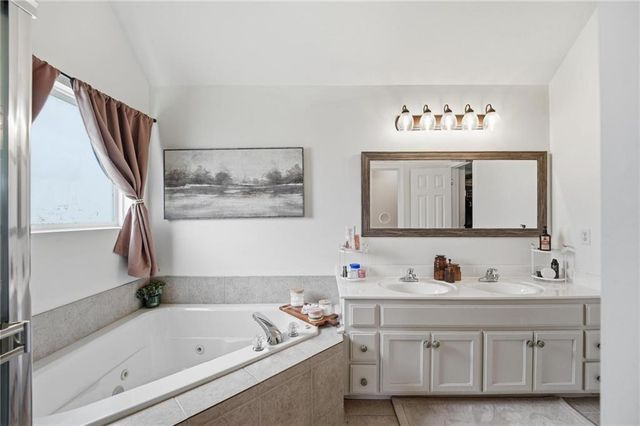 215 E Whispering Hills Boulevard, Lone Jack, MO 64070
