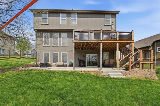 215 E Whispering Hills Boulevard, Lone Jack, MO 64070