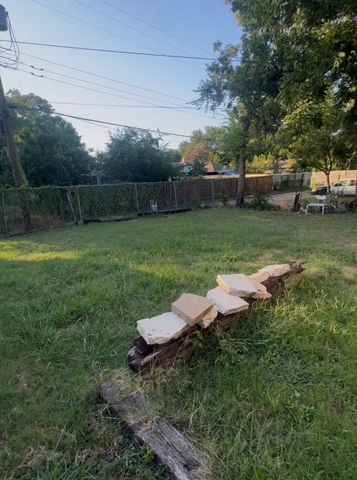 2403 Langdon Avenue, Dallas, TX 75235