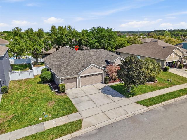 3014 ZANDER DRIVE, Grand Island, FL 32735