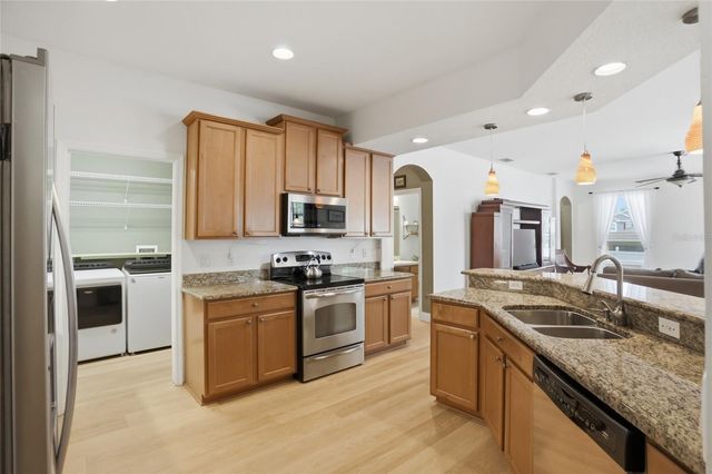 3014 ZANDER DRIVE, Grand Island, FL 32735