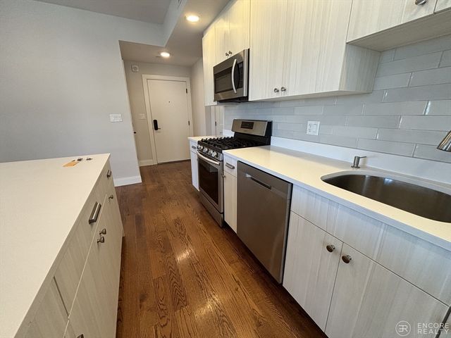 1 Everett St. 202, Boston, MA 02134